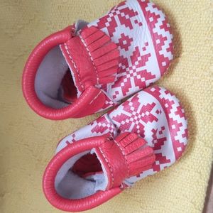 Freshly picked snowflake sweater print moccasins